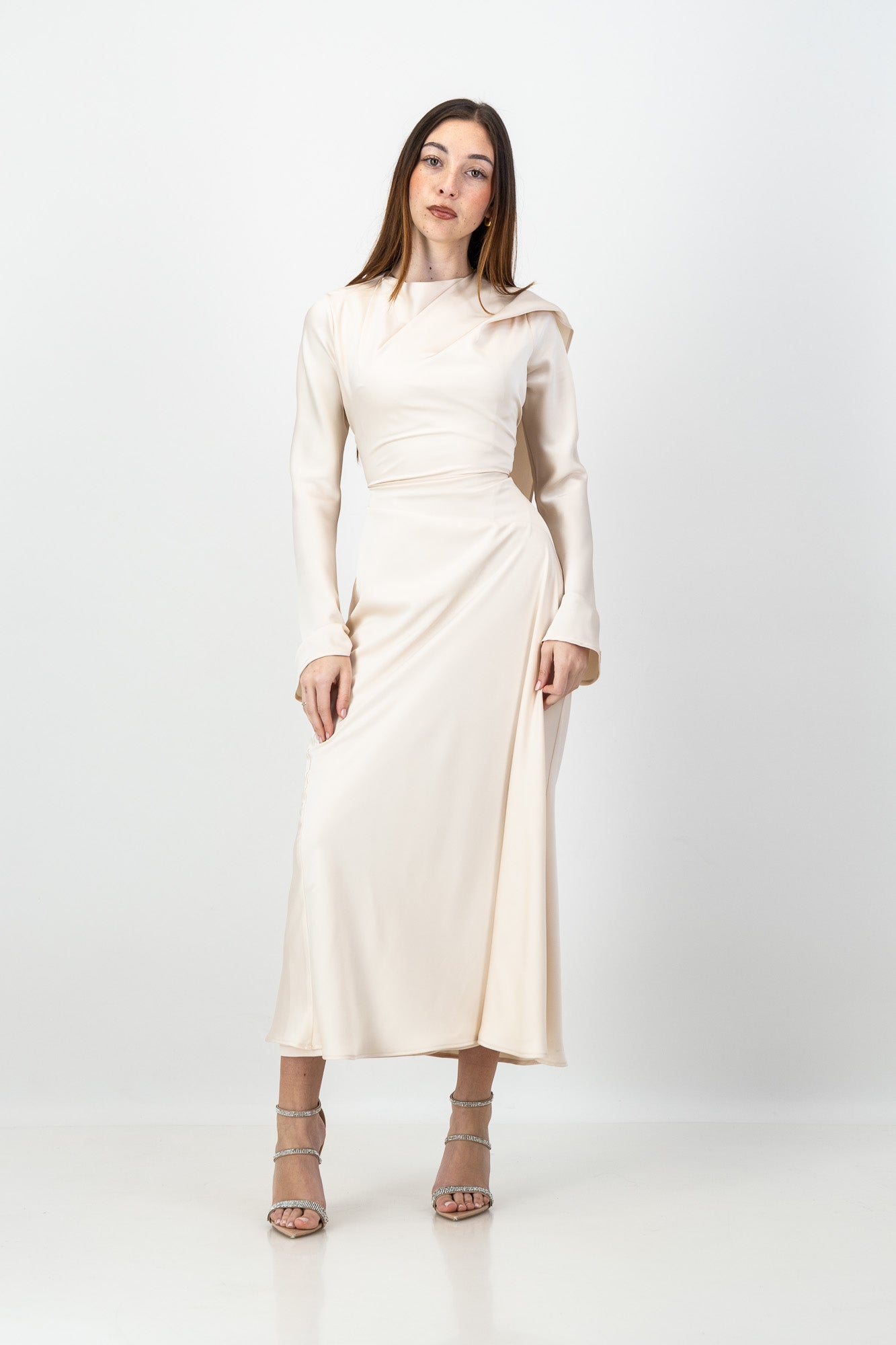 THE NUHA MAXI DRESS in Champagne
