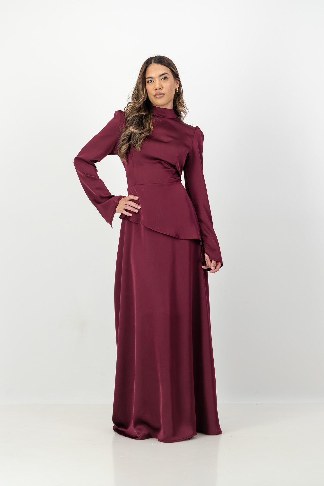 The SOFIA Dress in Burgundy