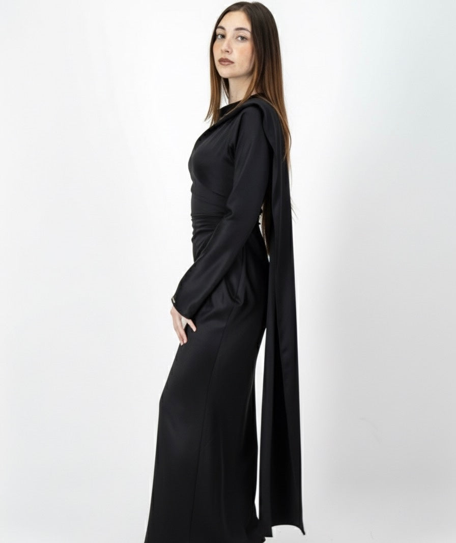 THE NUHA MAXI DRESS in Black