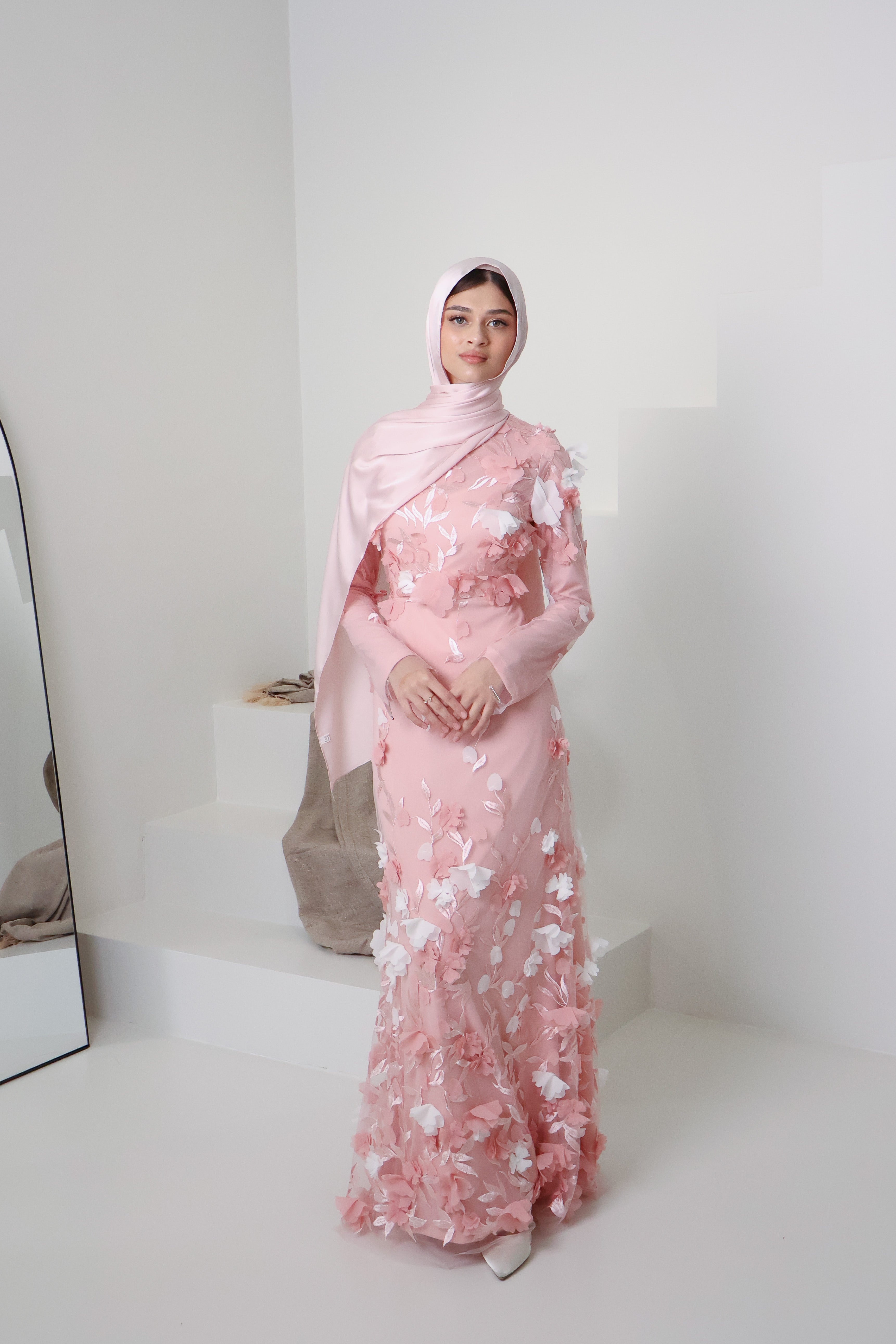JOURI BLOOM GOWN in BLUSH