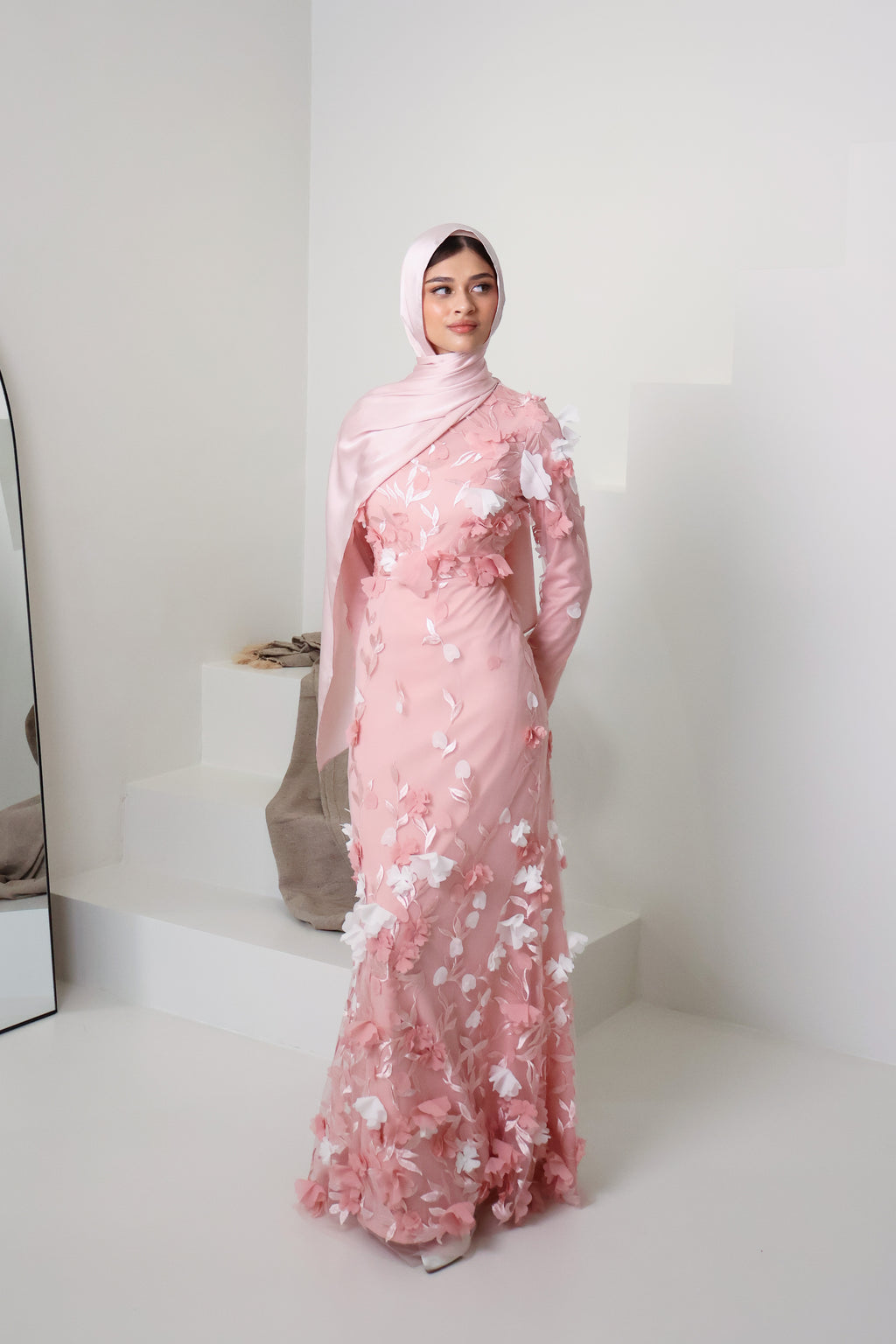 JOURI BLOOM GOWN in BLUSH