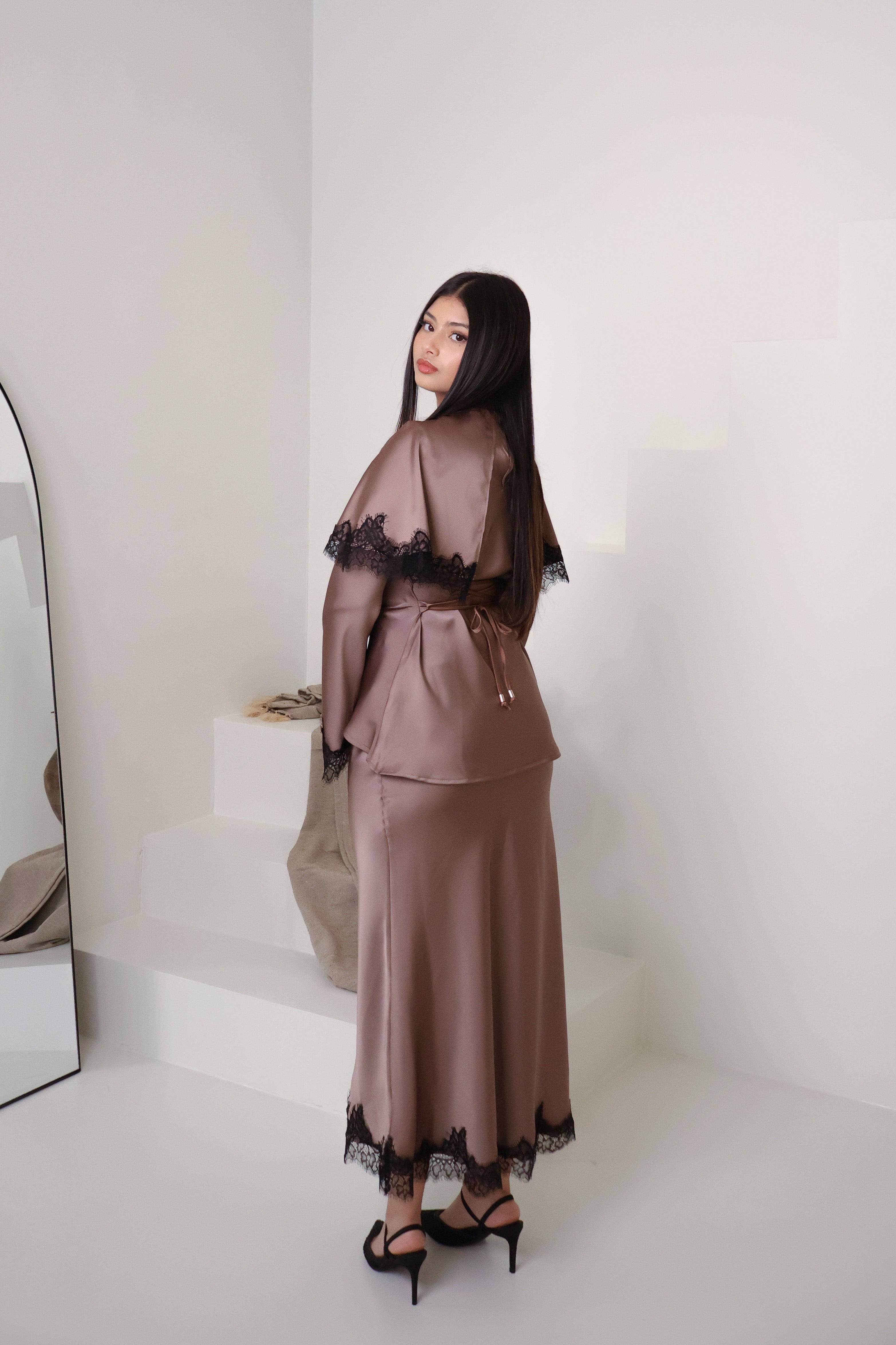 HANEEN SET in COCOA CREAM