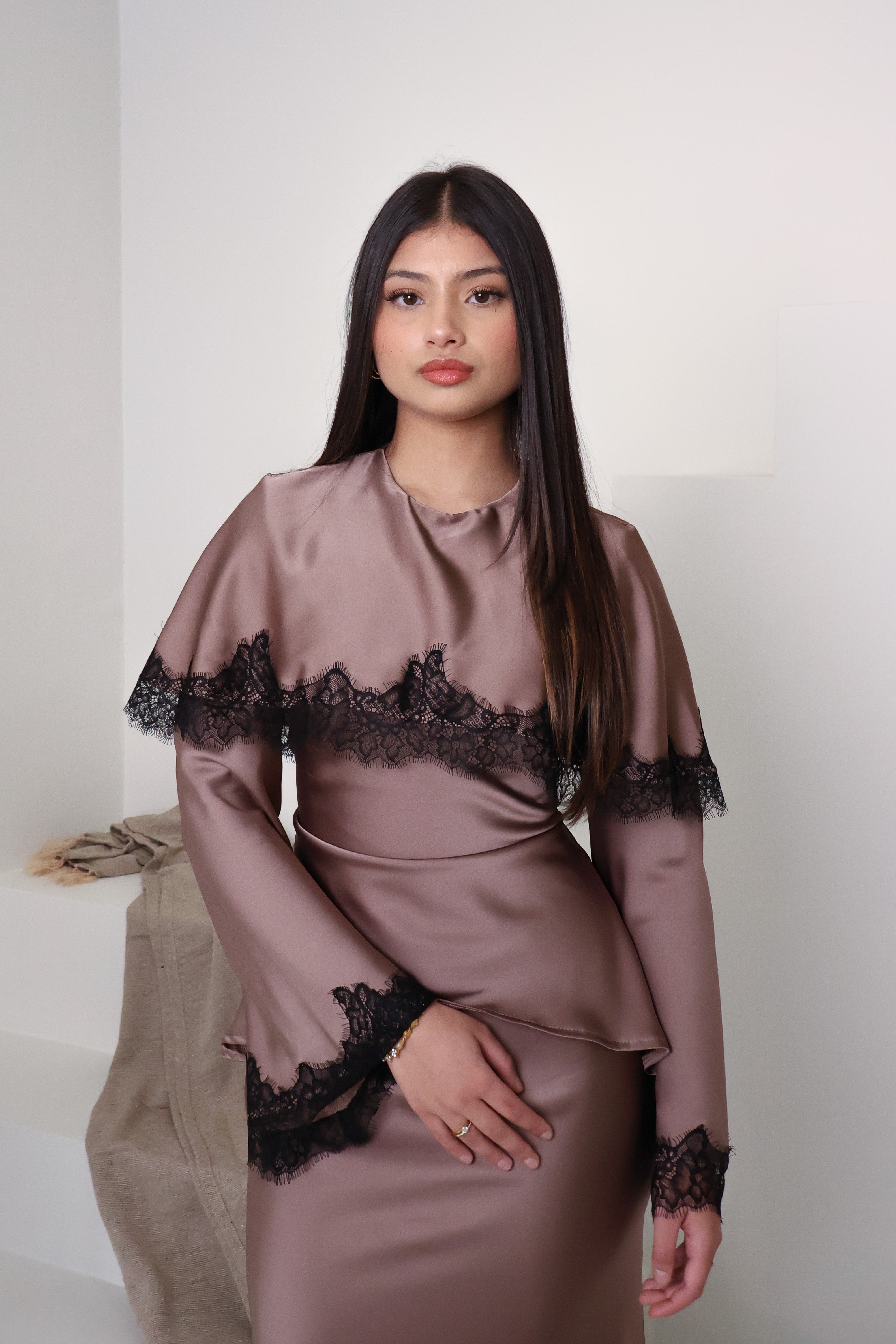 HANEEN SET in COCOA CREAM