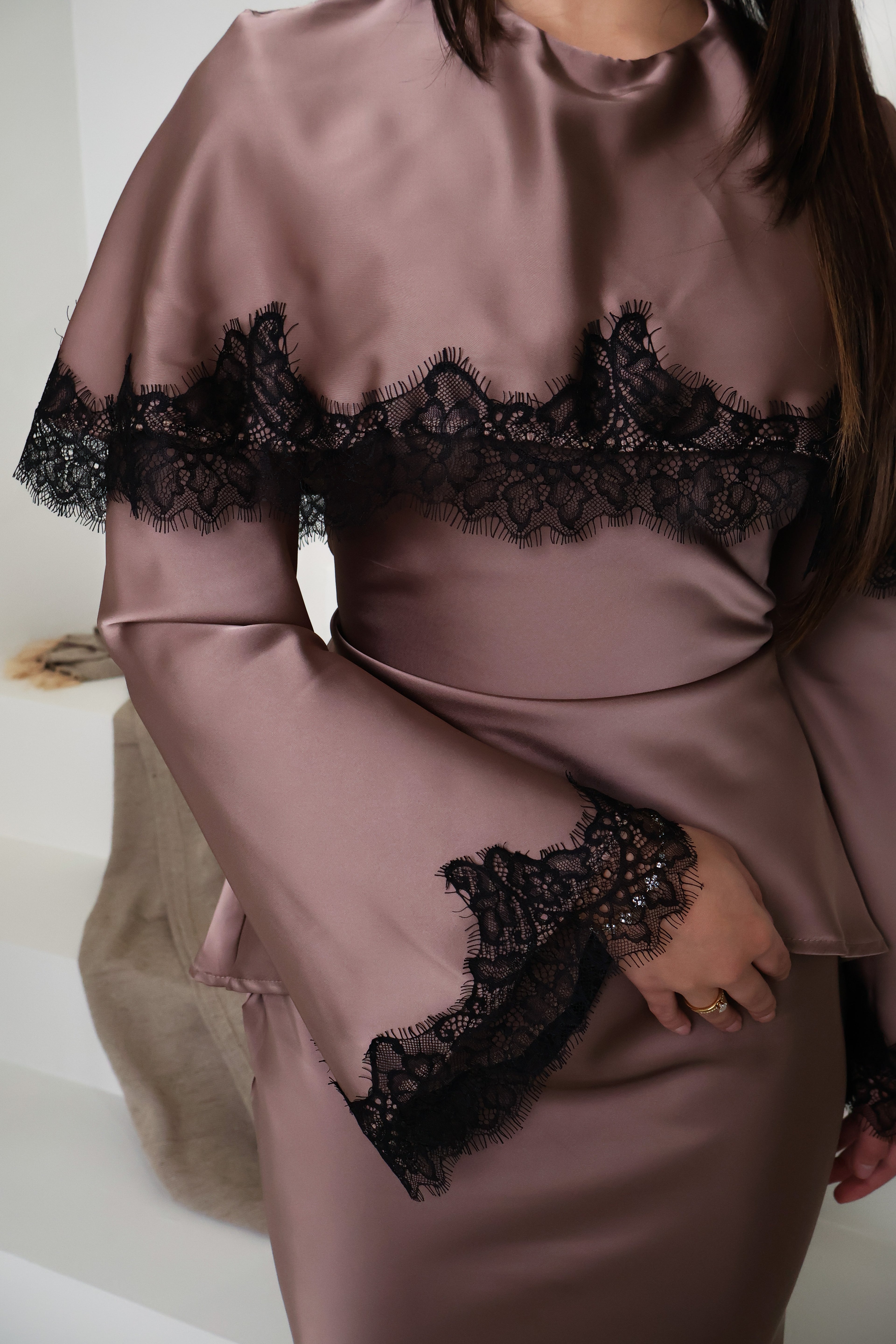 HANEEN SET in COCOA CREAM