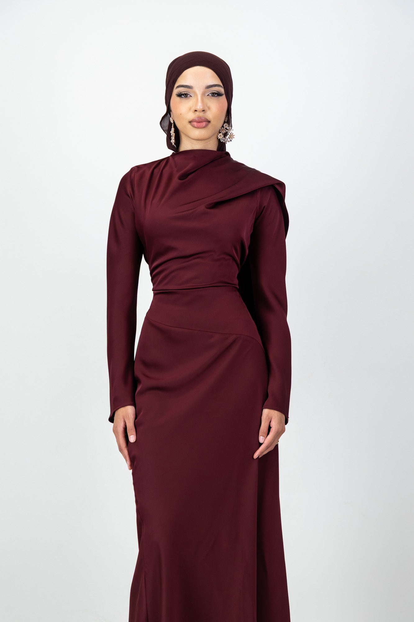 THE NUHA MAXI DRESS in Burgundy