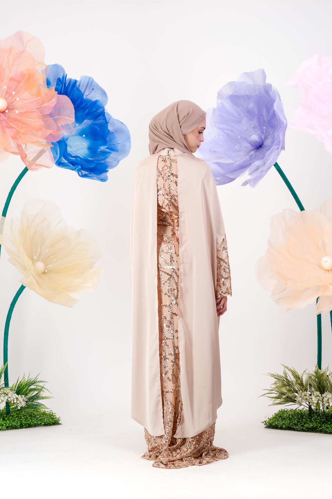 Siara Sequin Maxi with cape - Rose Gold