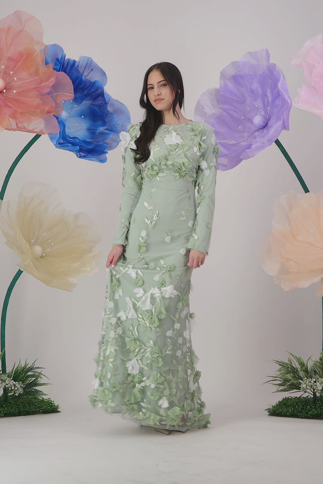 Jouri Bloom Gown - Sage